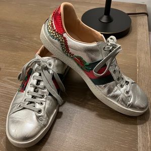 GUCCI ACE EMBROIDERED “SILVER DRAGON” SNEAKERS - Size: Men’s 8